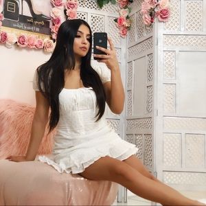 Embroidered white floral dress (fits small)